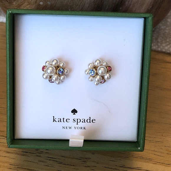 Kate Spade Pearl Caviar Cluster Stud Earrings Crystal Accents NWT & Box - Picture 7 of 14